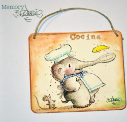 Placa puerta vintage cartón maché. 12,4 X 11 cm, con cordel. Elefante "COCINA"