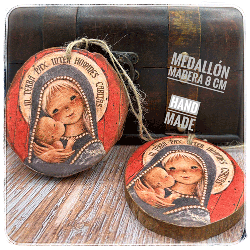 Medallón de madera artesana "Virgen gótica" 8-9 cmx1 cm Medallón de madera artesana "Virgen gótica" 8-9 cmx1 cm