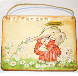 Placa puerta vintage cartón maché. 12,4 X 11 cm, con cordel. Elefante "MY GARDEN"