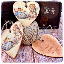 Corazon madera angelito con bebé y oveja