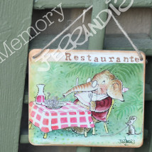 Placa puerta vintage cartón maché. 12,4 X 11 cm, con cordel. Elefante "RESTAURANTE"